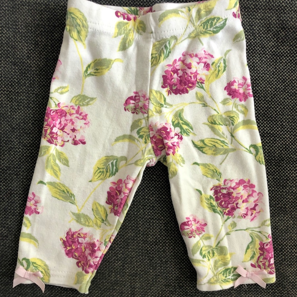 Laura Ashley cotton floral baby cardigan & pants set size 6-9 months (0) - Picture 2 of 6